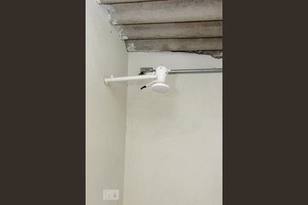 Casa à venda com 270m², 3 quartos e 2 vagasBanheiro de Serviço - Chuveiro