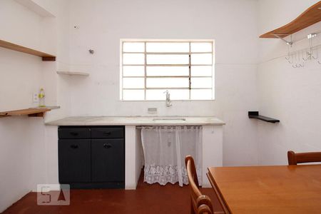 Casa à venda com 270m², 3 quartos e 2 vagasCozinha