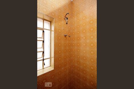 Casa à venda com 270m², 3 quartos e 2 vagasBanheiro