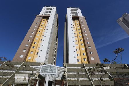 Apartamento para alugar com 60m², 2 quartos e 1 vagaFachada