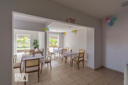 Apartamento para alugar com 60m², 2 quartos e 1 vagaÁrea comum - Salão de festas