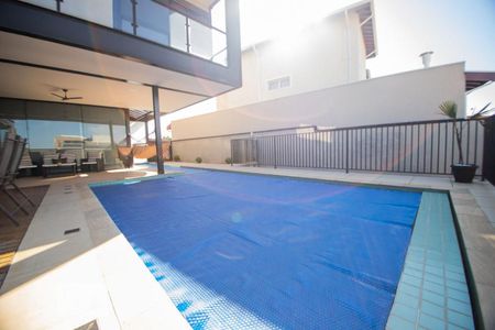 Casa à venda com 520m², 5 quartos e 6 vagas Casa à venda com 520m², 5 quartos e 6 vagaspiscina