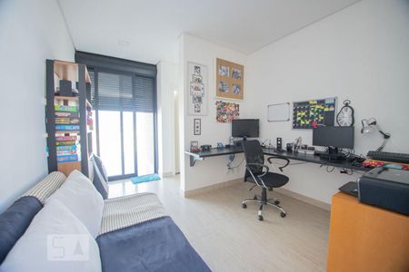 Casa à venda com 520m², 5 quartos e 6 vagas Casa à venda com 520m², 5 quartos e 6 vagasescritorio