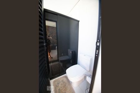 Casa à venda com 520m², 5 quartos e 6 vagas Casa à venda com 520m², 5 quartos e 6 vagasbanheiro