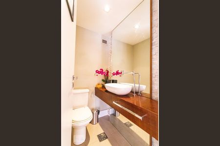 Apartamento à venda com 130m², 4 quartos e 2 vagasLavabo