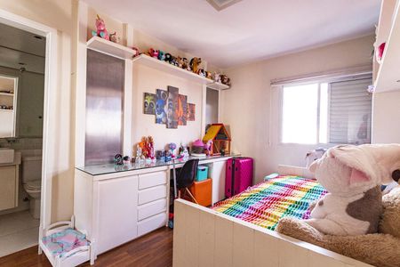 Apartamento à venda com 130m², 4 quartos e 2 vagasSuíte 2