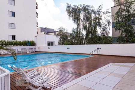 Apartamento à venda com 130m², 4 quartos e 2 vagasPiscina