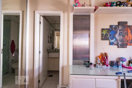 Apartamento à venda com 130m², 4 quartos e 2 vagasSuíte 2