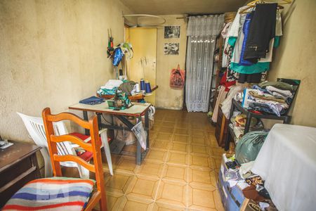 Casa à venda com 90m², 3 quartos e 2 vagasQuarto 3