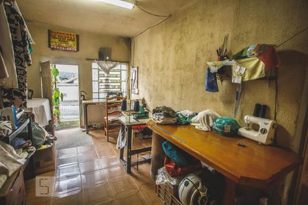 Casa à venda com 90m², 3 quartos e 2 vagasQuarto 3