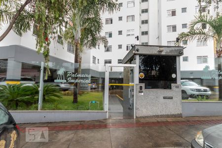 Apartamento à venda com 60m², 2 quartos e 1 vaga Apartamento à venda com 60m², 2 quartos e 1 vagaFachada