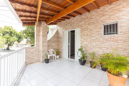 Casa à venda com 250m², 3 quartos e 2 vagasVaranda