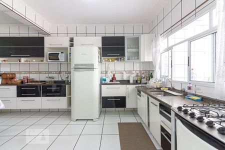Casa à venda com 250m², 3 quartos e 2 vagasCozinha