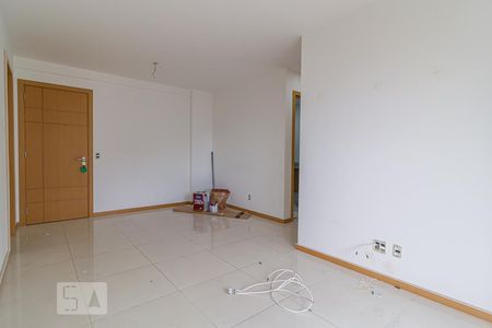Sala de apartamento para alugar com 2 quartos, 70m² em Freguesia de Jacarepaguá, Rio de Janeiro