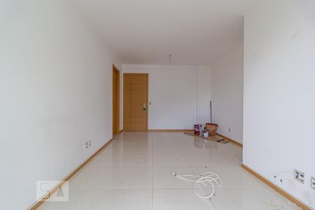Sala de apartamento para alugar com 2 quartos, 70m² em Freguesia de Jacarepaguá, Rio de Janeiro