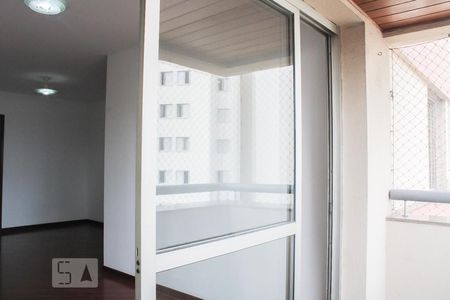 Apartamento para alugar com 98m², 3 quartos e 2 vagas Apartamento para alugar com 98m², 3 quartos e 2 vagasSacada