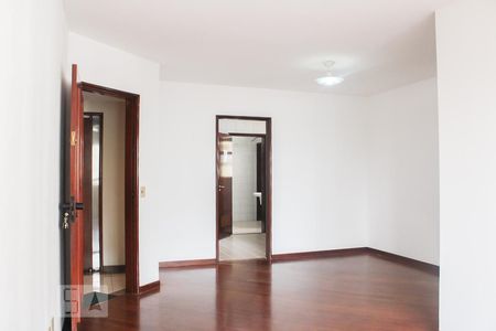 Sala de apartamento para alugar com 3 quartos, 98m² em Parque Imperial, São Paulo