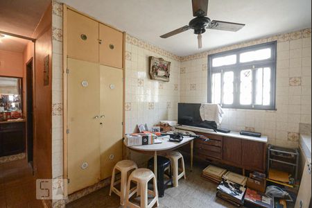 Casa à venda com 180m², 4 quartos e 5 vagasCozinha