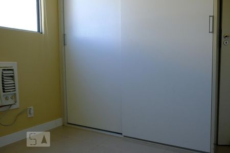 Apartamento à venda com 160m², 3 quartos e 2 vagasQuarto 2