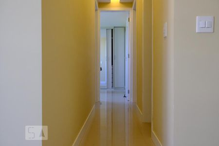 Apartamento à venda com 160m², 3 quartos e 2 vagasCorredor