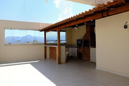 Apartamento à venda com 160m², 3 quartos e 2 vagasCobertura 
