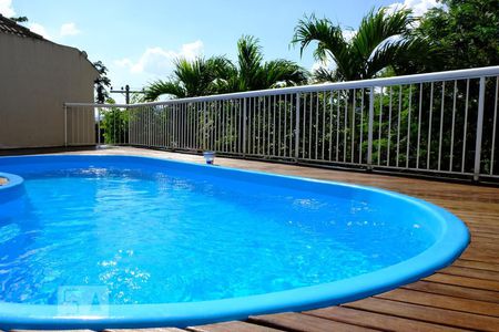 Apartamento à venda com 160m², 3 quartos e 2 vagasPiscina