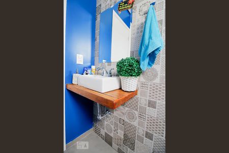 Casa à venda com 430m², 3 quartos e 5 vagas Casa à venda com 430m², 3 quartos e 5 vagasBanheiro Social