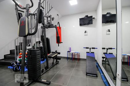 Casa à venda com 430m², 3 quartos e 5 vagas Casa à venda com 430m², 3 quartos e 5 vagasAcademia