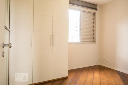 Apartamento para alugar com 160m², 4 quartos e 3 vagas Apartamento para alugar com 160m², 4 quartos e 3 vagasQuarto 3