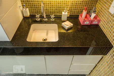 Apartamento para alugar com 160m², 4 quartos e 3 vagas Apartamento para alugar com 160m², 4 quartos e 3 vagasBanheiro Social