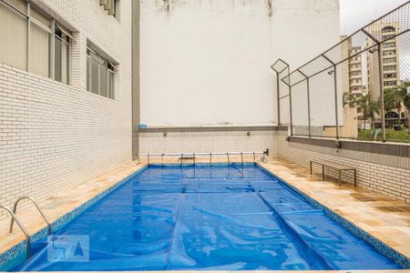 Apartamento para alugar com 160m², 4 quartos e 3 vagas Apartamento para alugar com 160m², 4 quartos e 3 vagasÁrea comum - Piscina 2