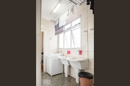 Apartamento para alugar com 160m², 4 quartos e 3 vagas Apartamento para alugar com 160m², 4 quartos e 3 vagasÁrea de Serviço