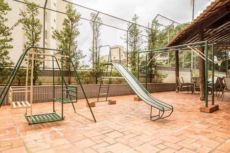 Apartamento para alugar com 160m², 4 quartos e 3 vagas Apartamento para alugar com 160m², 4 quartos e 3 vagasÁrea comum - Playground