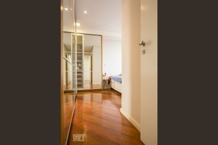 Apartamento para alugar com 160m², 4 quartos e 3 vagas Apartamento para alugar com 160m², 4 quartos e 3 vagasQuarto 4 (Suíte)