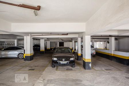 Apartamento para alugar com 160m², 4 quartos e 3 vagas Apartamento para alugar com 160m², 4 quartos e 3 vagas3 vagas de garagem