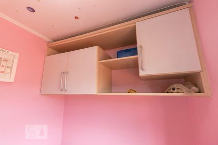 Casa à venda com 198m², 4 quartos e 3 vagas Casa à venda com 198m², 4 quartos e 3 vagasQuarto 4