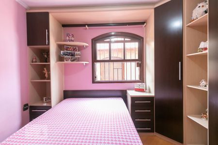 Casa à venda com 198m², 4 quartos e 3 vagas Casa à venda com 198m², 4 quartos e 3 vagasQuarto 3