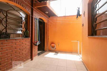 Casa à venda com 198m², 4 quartos e 3 vagas Casa à venda com 198m², 4 quartos e 3 vagasChurrasqueira