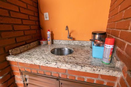 Casa à venda com 198m², 4 quartos e 3 vagas Casa à venda com 198m², 4 quartos e 3 vagasChurrasqueira
