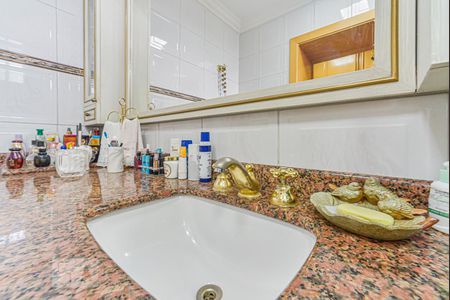 Apartamento à venda com 199m², 3 quartos e 2 vagasBanheiro