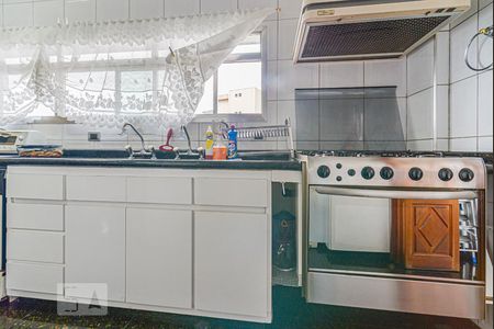 Apartamento à venda com 199m², 3 quartos e 2 vagasCozinha