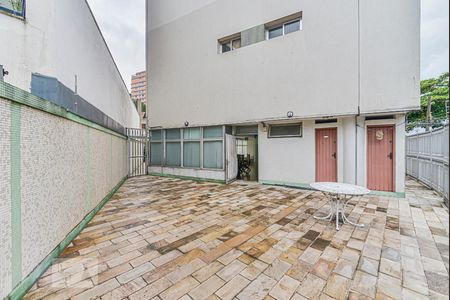 Apartamento à venda com 199m², 3 quartos e 2 vagasQuintal nos Fundos