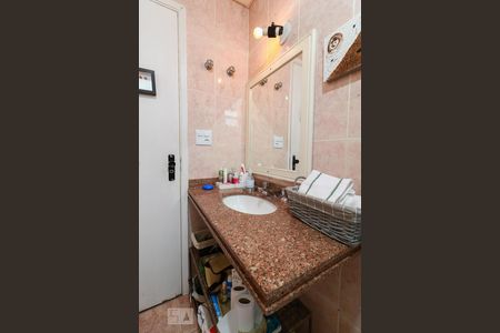 Apartamento à venda com 126m², 4 quartos e 2 vagasBanheiro