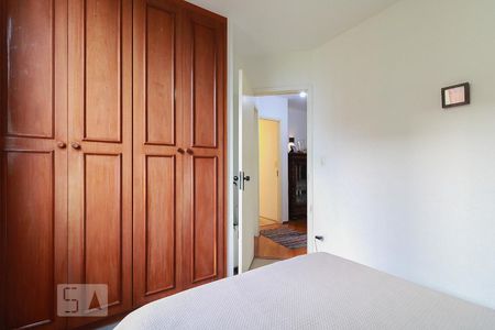 Apartamento à venda com 126m², 4 quartos e 2 vagasQuarto 2