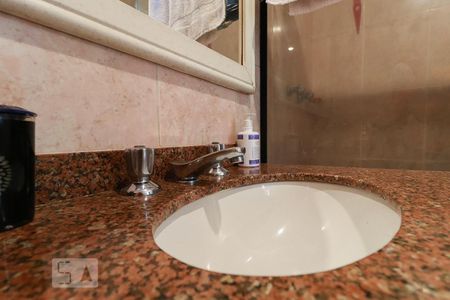 Apartamento à venda com 126m², 4 quartos e 2 vagasBanheiro da Suíte