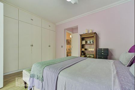 Casa à venda com 302m², 3 quartos e 4 vagasSuite 1