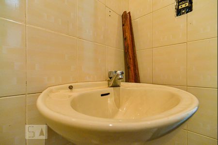 Casa à venda com 302m², 3 quartos e 4 vagasBanheiro de Serviço