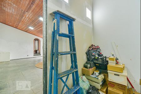 Casa à venda com 302m², 3 quartos e 4 vagasQuarto de Serviço