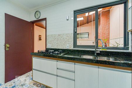 Casa à venda com 302m², 3 quartos e 4 vagasCozinha