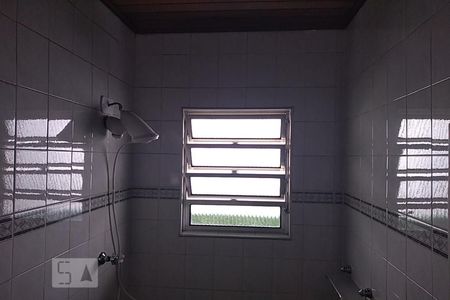 Casa à venda com 145m², 2 quartos e 2 vagas Casa à venda com 145m², 2 quartos e 2 vagasBanheiro